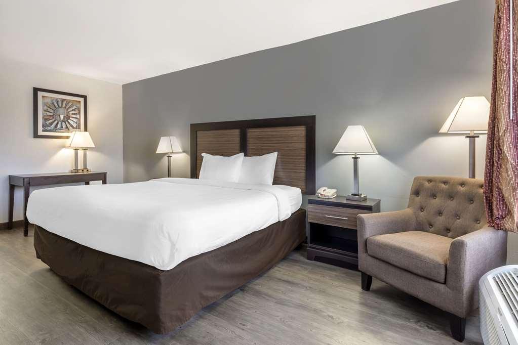 Quality Inn Gainesville Room photo