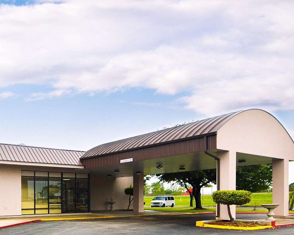 Quality Inn Gainesville Exterior photo