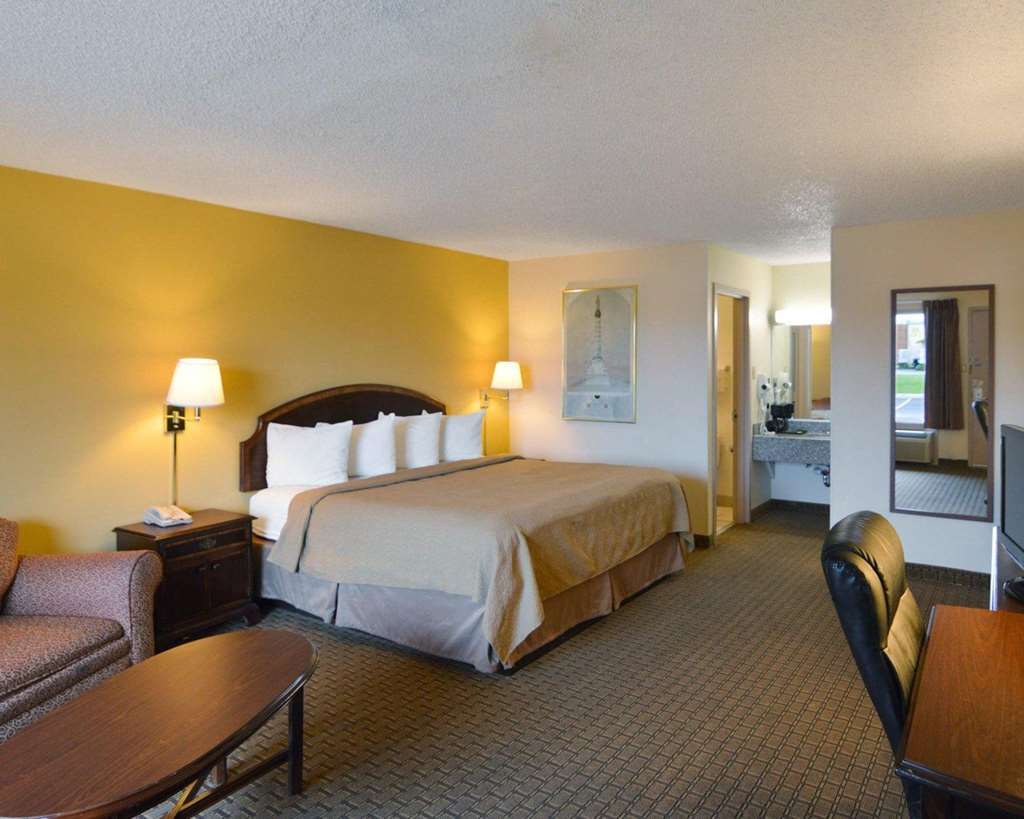 Quality Inn Gainesville Room photo